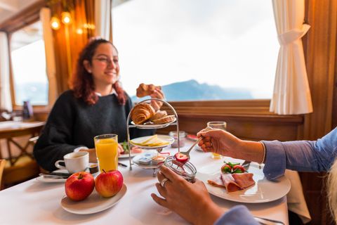 Brunchen auf dem Schiff mit einer Schifffahrt rund um den Vierwaldstättersee